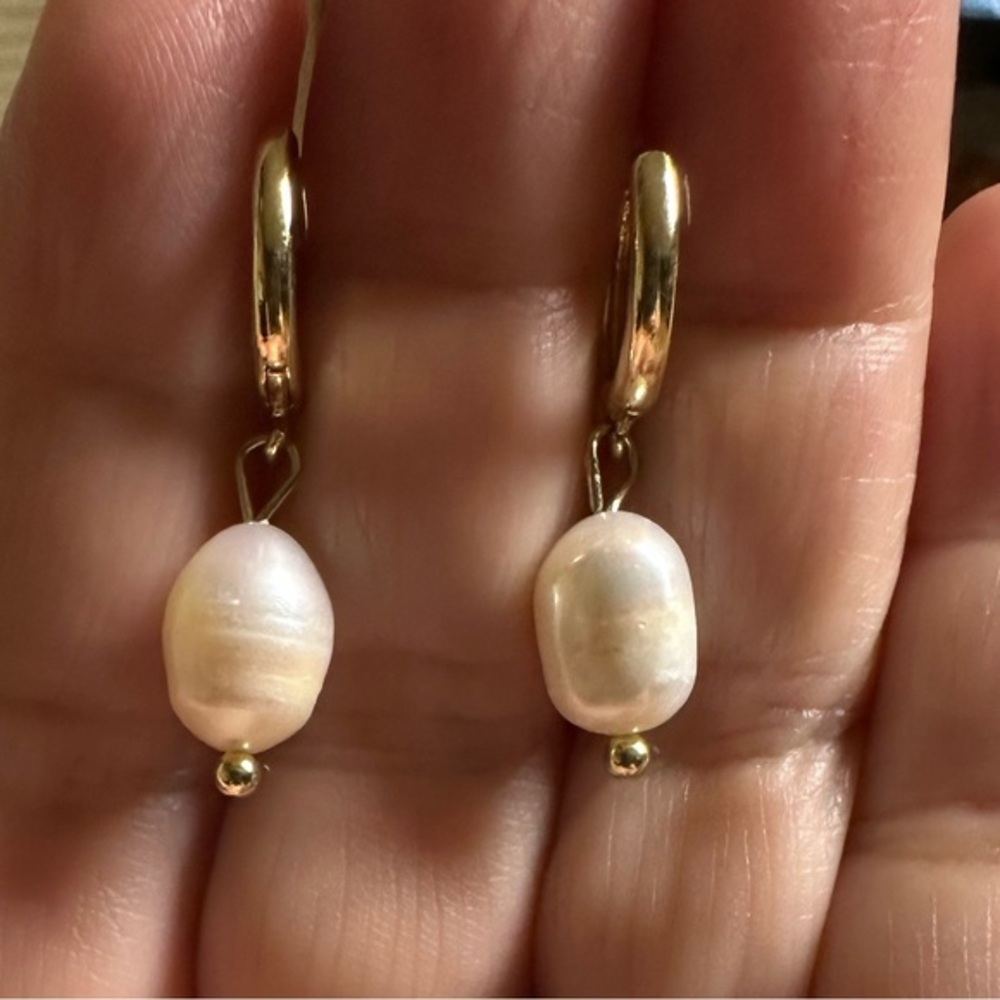 Freshwater Pearl hoop Earrings Hoops Gold wedding formal dangle